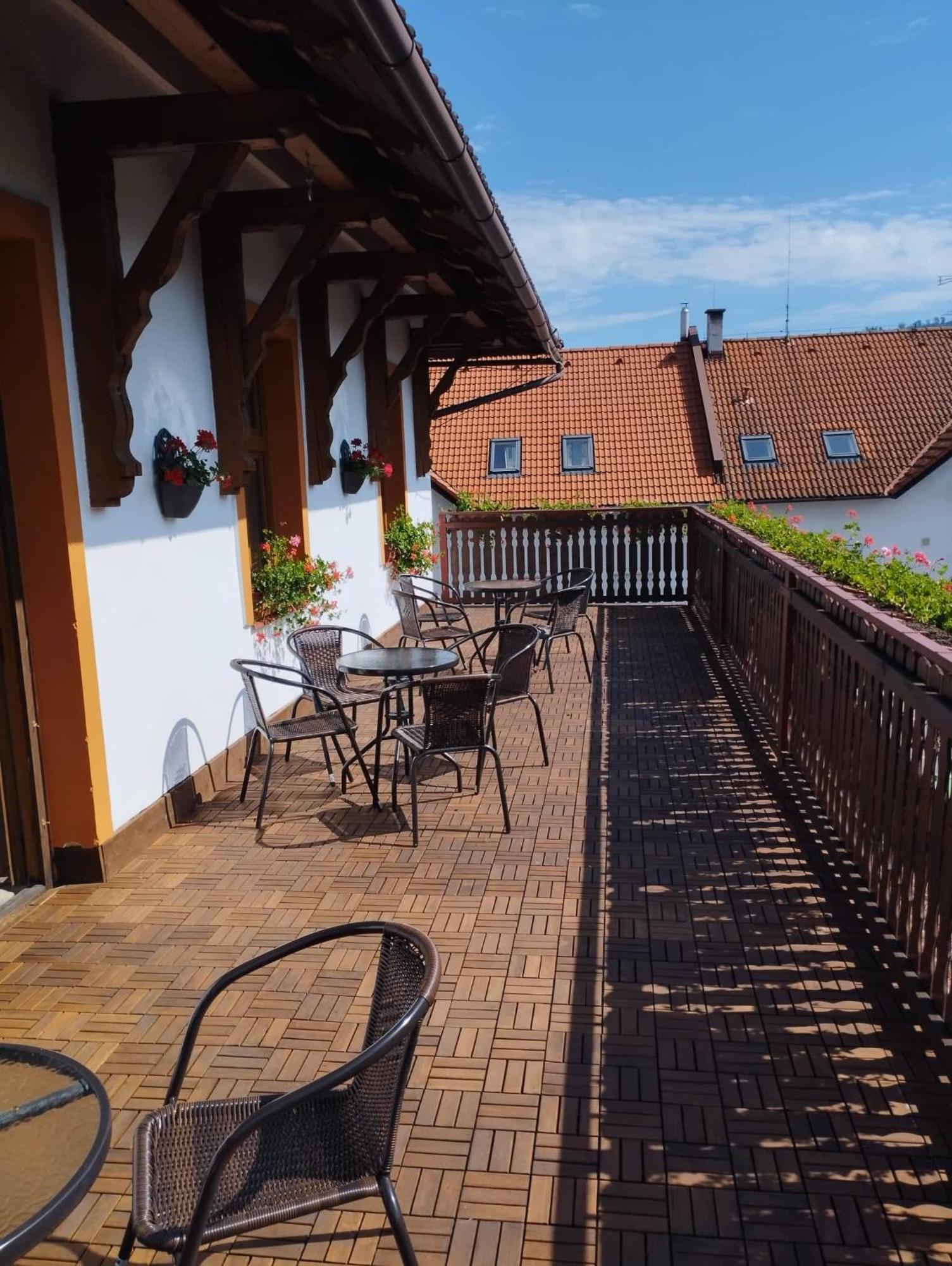 Penzion Restaurace U Helferu Libun Exterior photo